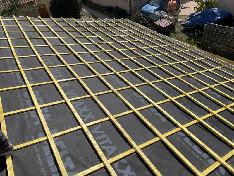 écran sous toiture sur martigues 13500