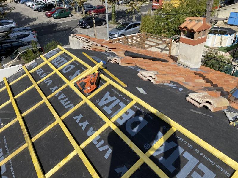 pose ecran sous toiture martigues