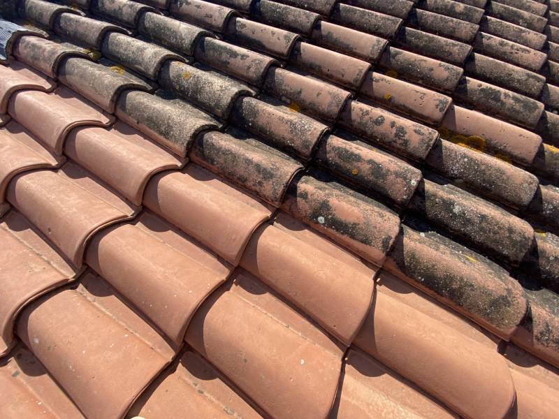 tuiles romane avec nettoyage près de vitrolles 13127