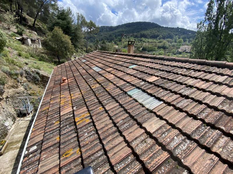 toiture avant intervention sur fuveau