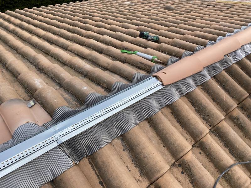 pose faitage type closoir sur vitolles