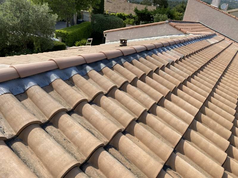 faitage closir zinc plomb sur vitrolles