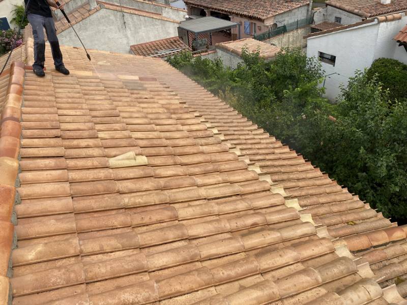 démoussage tuile romane marignane