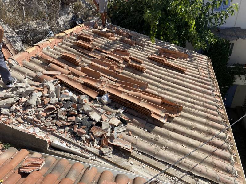 dépose toiture canal et pst sur les pennes mirabeau