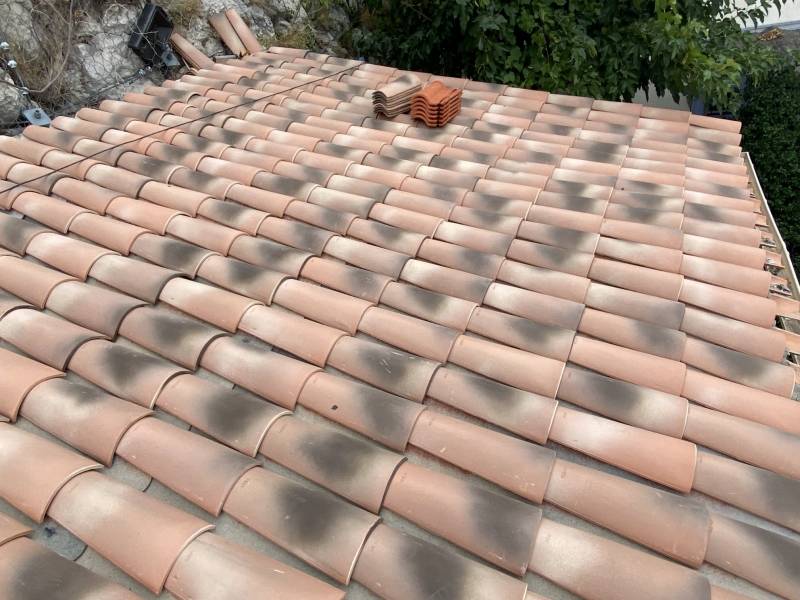 toiture pst canal fini sur les pennes mirabeau