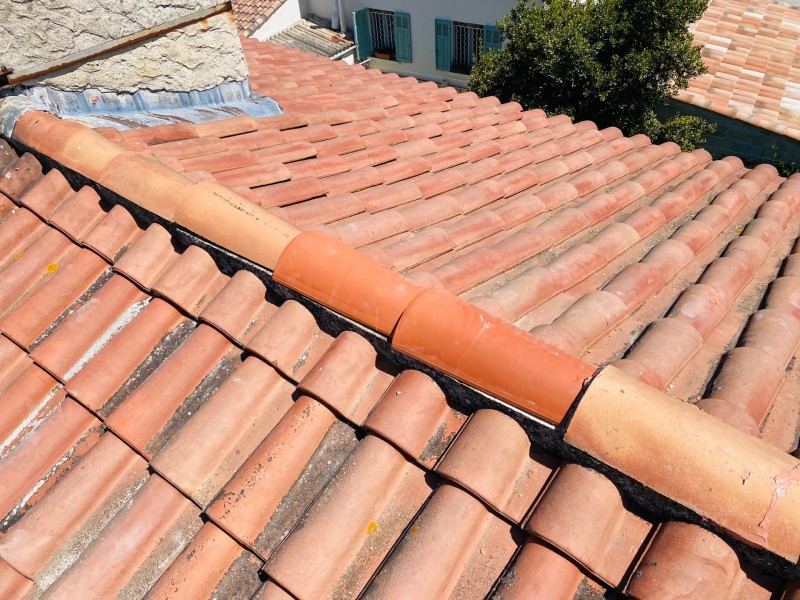 reprise faîtage sur marignane