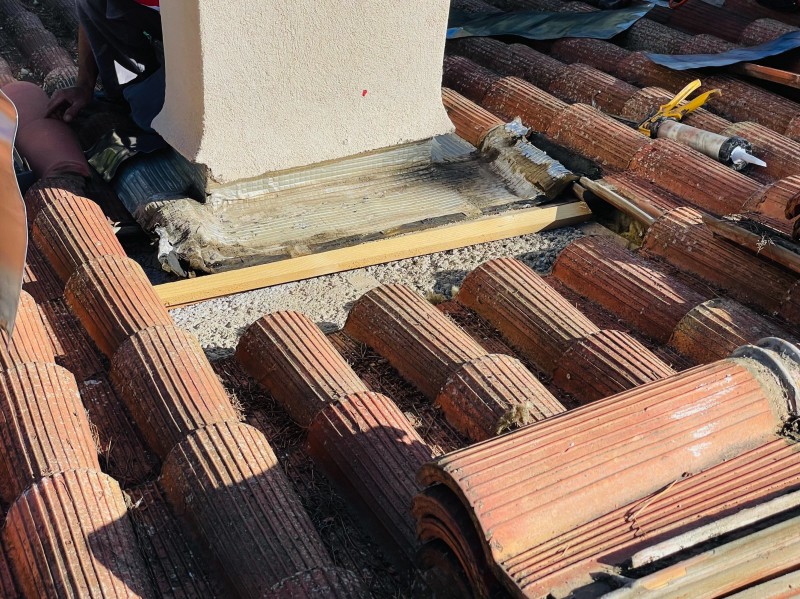 Couvreur pour rénovation d’une toiture de maison sur Bouc-Bel-Air 13320