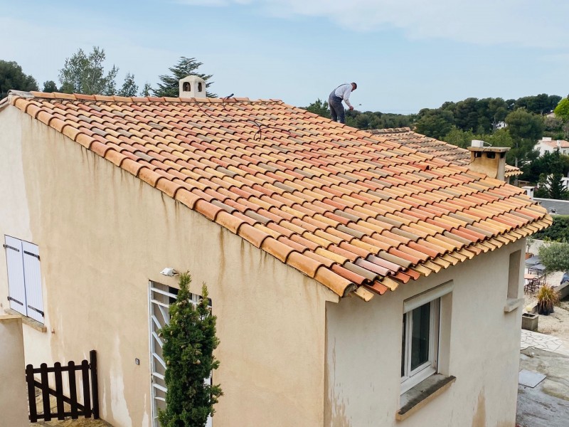 toiture avec nettoyage près de carry le rouet