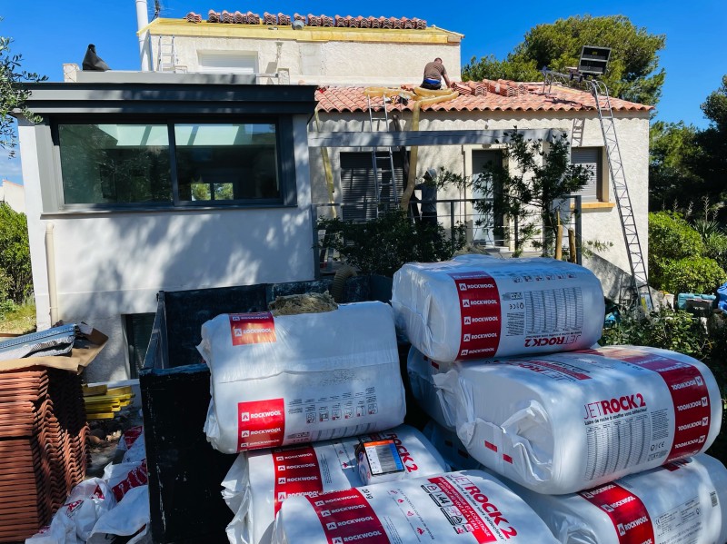 mise en place du chantier d'isolation à Ensuès-la-Redonne 13820