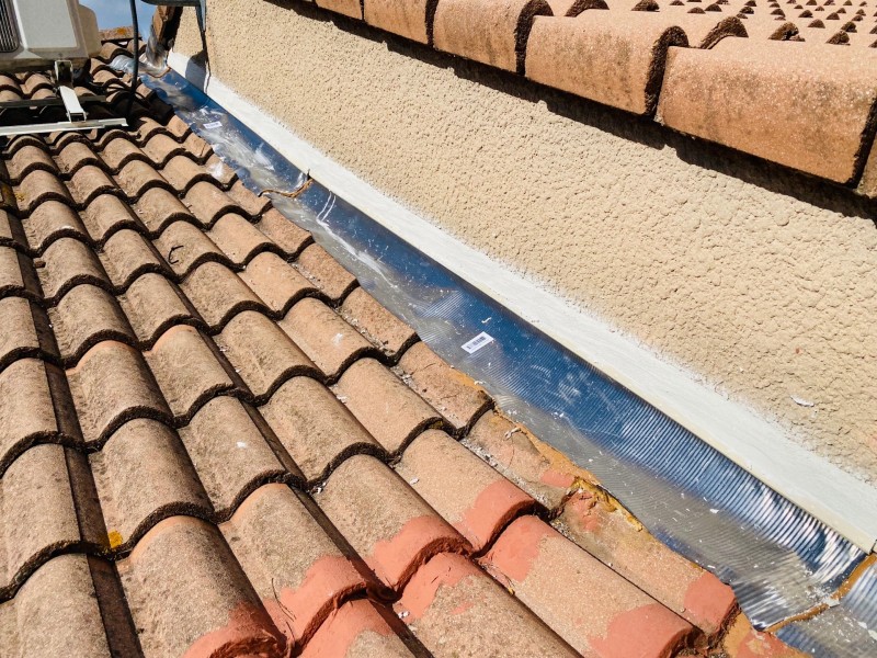 Changement de Solin en Plomb sur une maison à Vitrolles 13127 près de Marignane