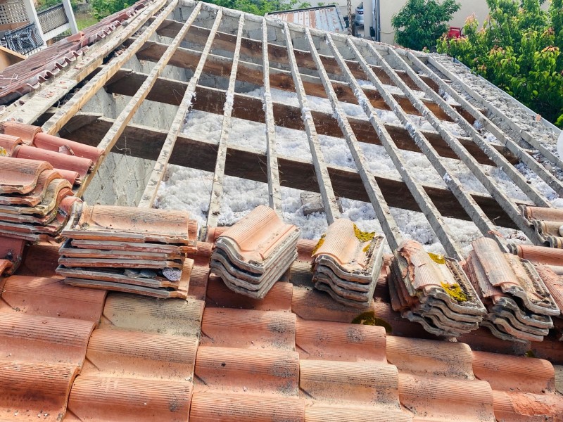 dépose et évacuation de la toiture près de gignac la nerthe