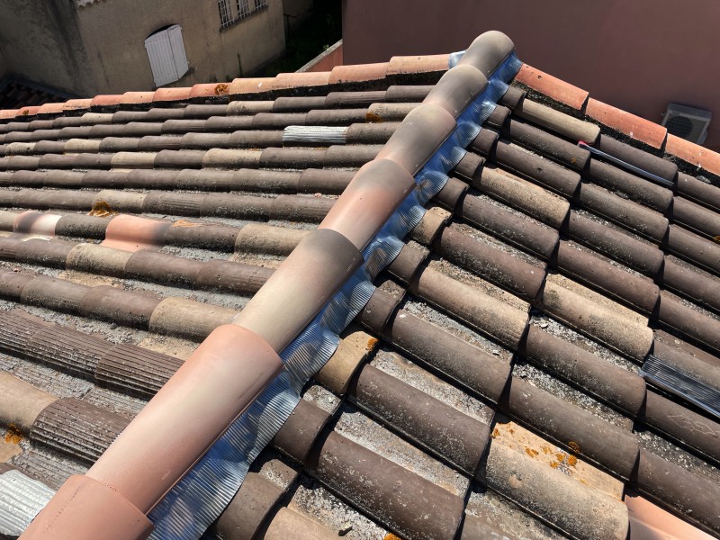 Réparation de toiture faîtage marignane 13700