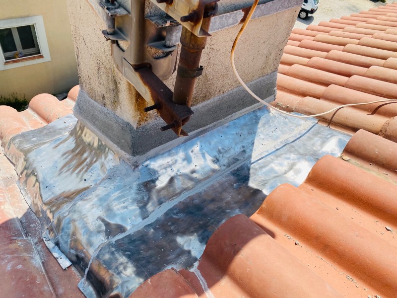 tour de cheminée en plomb près de marignane