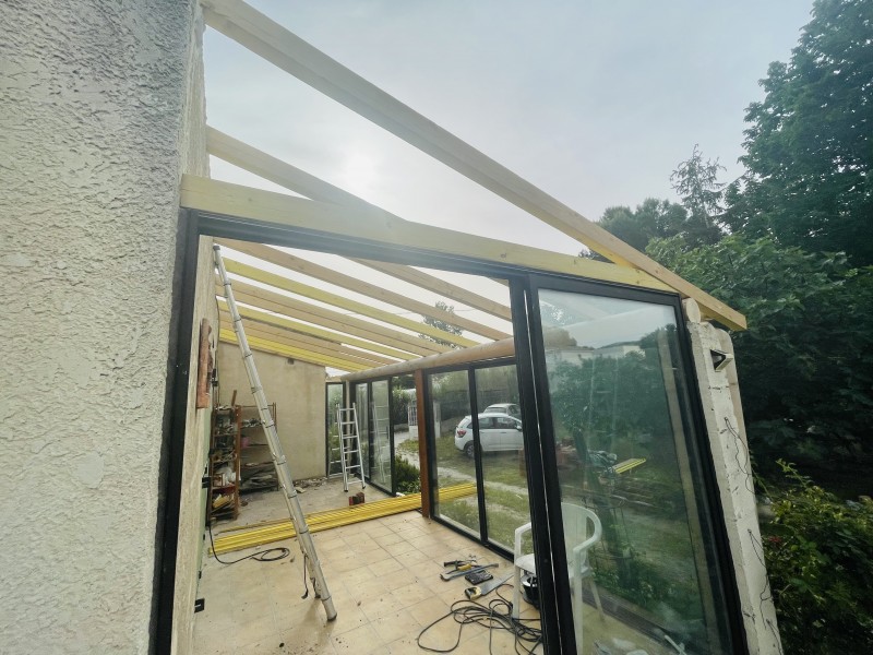 Changement d’une toiture de maison type mécanique sur Gignac-la-Nerthe 13180 près de Marignane