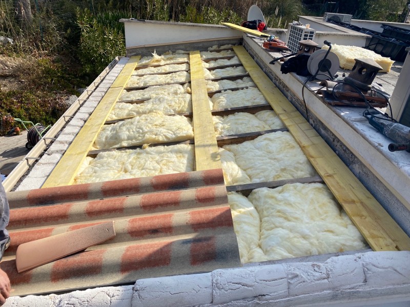 pose d'isolation sur les pennes mirabeau