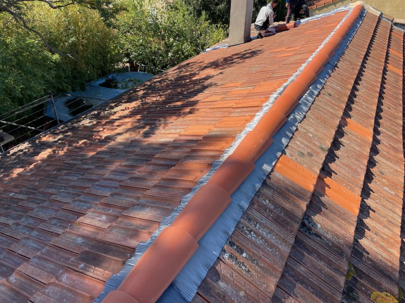 couvreur refection de Faîtage La Fare-les-Oliviers 13580