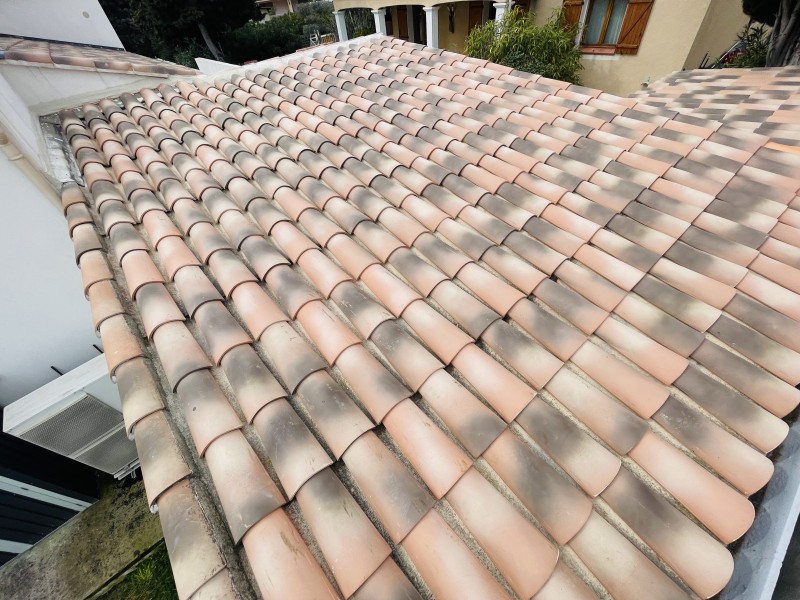 toiture pst canal marignane