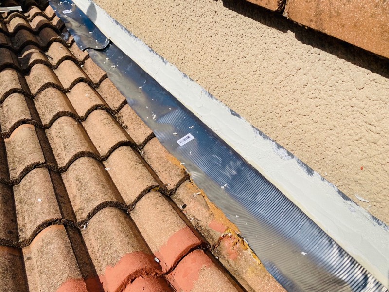 Changement de Solin en Plomb sur une maison à Vitrolles 13127 près de Marignane