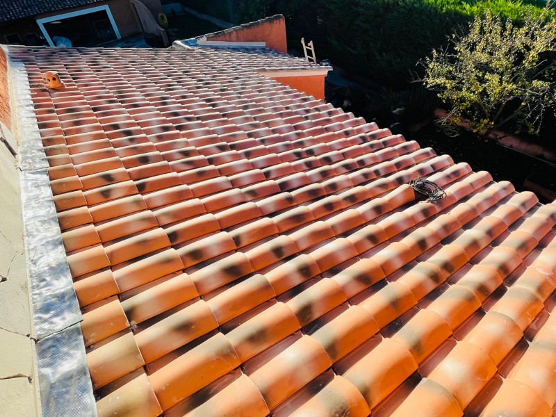 toiture mécanique Abeille Silvacane fini près de Calas