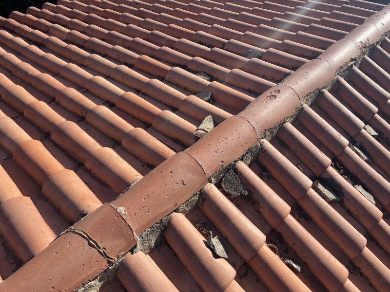 Rénovation de Faîtage de toiture de maison sur Saint-Victoret 13730 près de Marignane