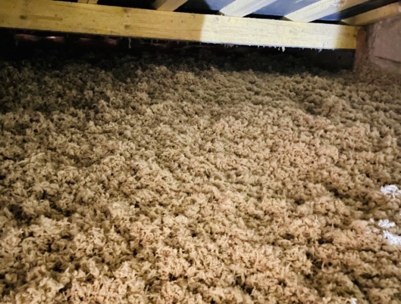 pose d'une isolation en laine de roche sur Ensuès-la-Redonne 13820