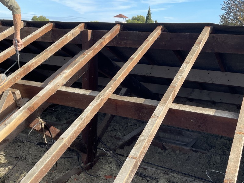 traitement de charpente traditionnelle sur Châteauneuf-les-Martigues 13220