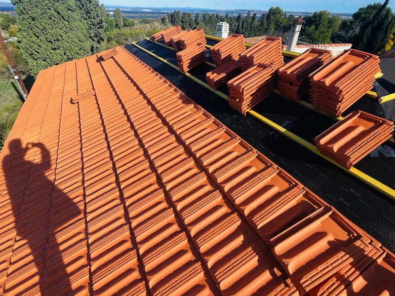 pose des tuiles à chateauneuf les martigues 13220