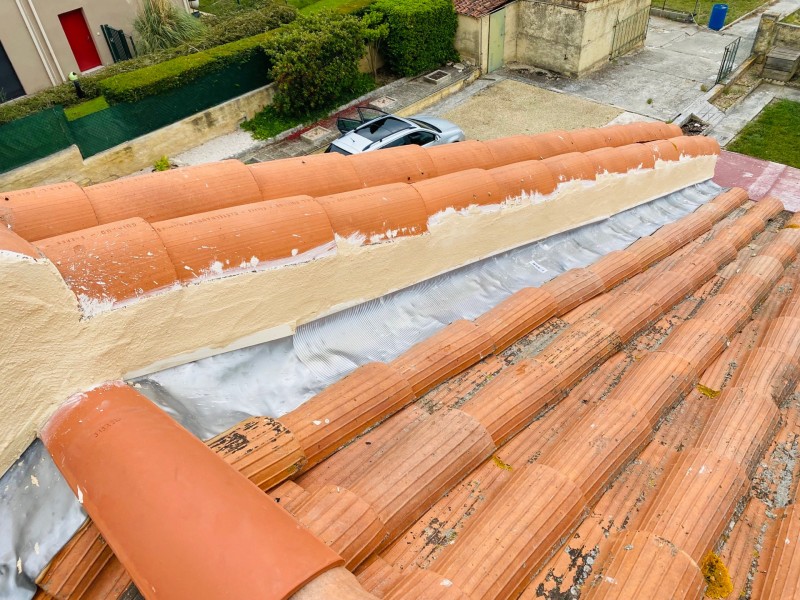 rive et solin plomb fini près de coudoux