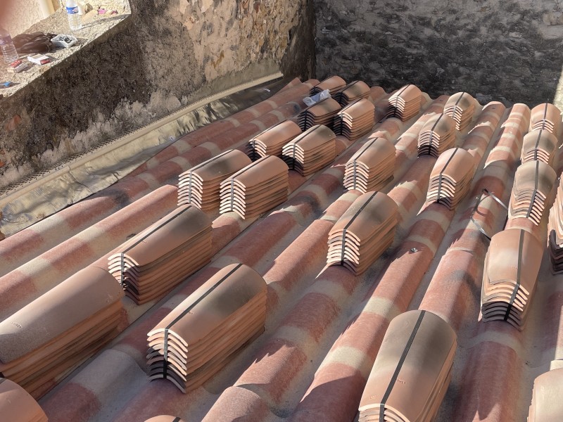 pose de toiture à lambesc 13410