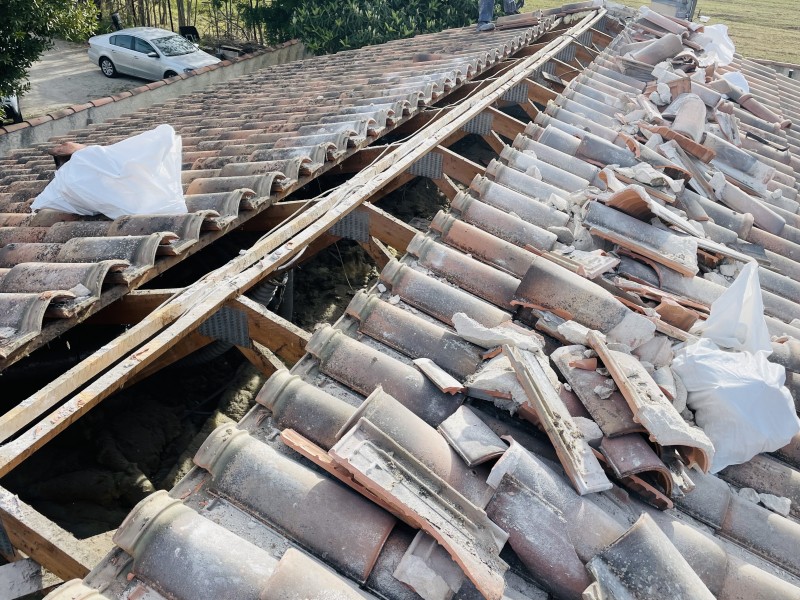dépose faîtage à Saint-Victoret 13730