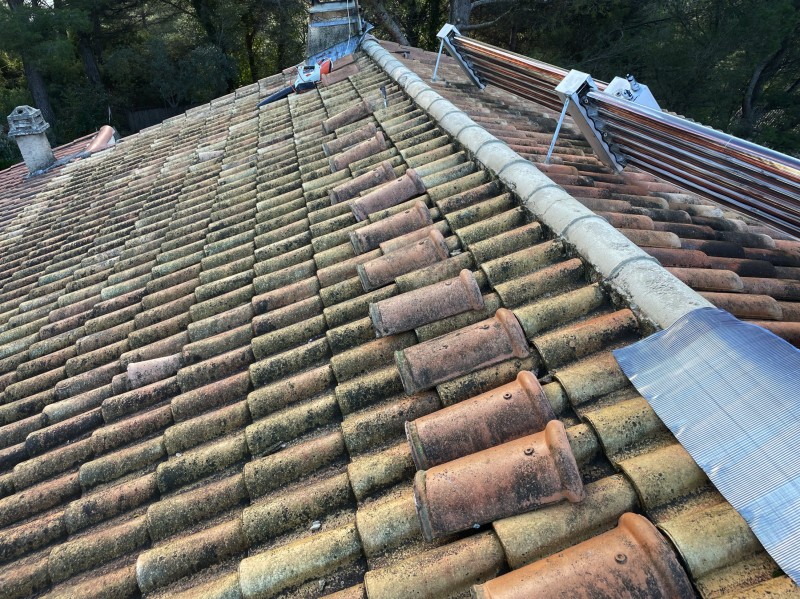 Rénovation d’une toiture de maison à Saint-Savournin 13119 près de Gardanne 13120