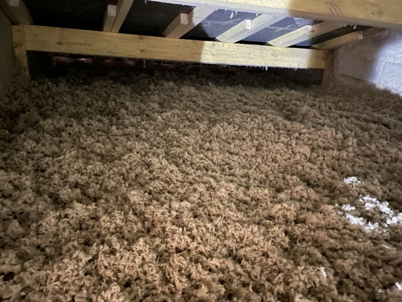 Pose d’isolation en laine de roche en combles perdus sur Ensuès-la-Redonne 13820