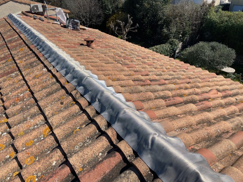 Couvreur pour rénovation de Faîtage de toiture sur Bouc Bel Air 13320