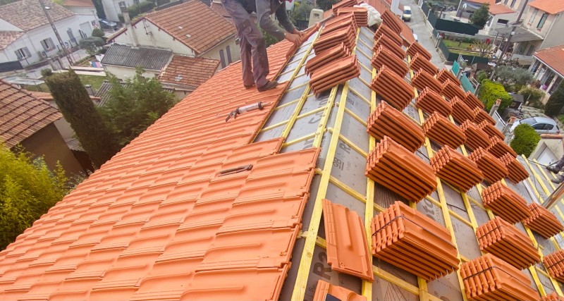 pose de tuiles plates sur greasque