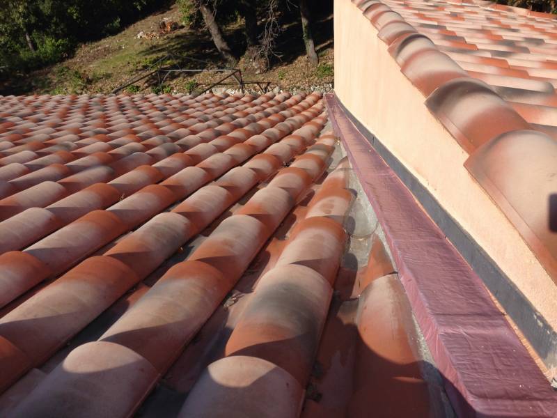 toiture avec solin fini vers aix en provence