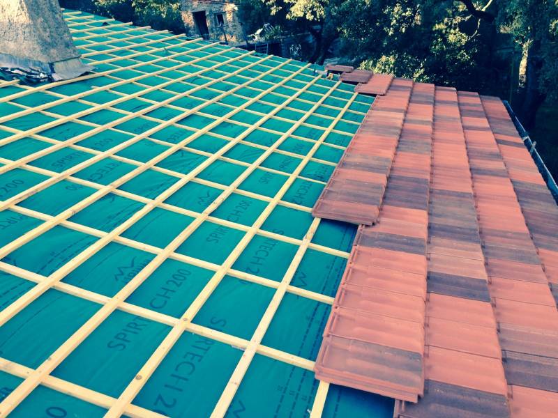 Pose de tuiles plate de marseille sur marignane