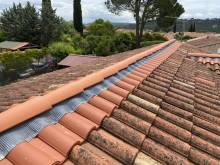 Solutoiture -  Quel couvreur charpentier aux Pennes-Mirabeau 13170 pour le traitement anti mousse d'un toit ?