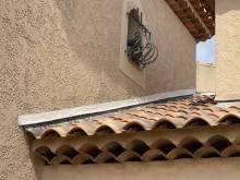 Solutoiture -  Pose d'un faîtage sur la toiture d'une maison individuelle à Marignane 13700