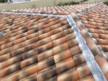 Solutoiture -  Quel couvreur charpentier aux Pennes-Mirabeau 13170 pour le traitement anti mousse d'un toit ?